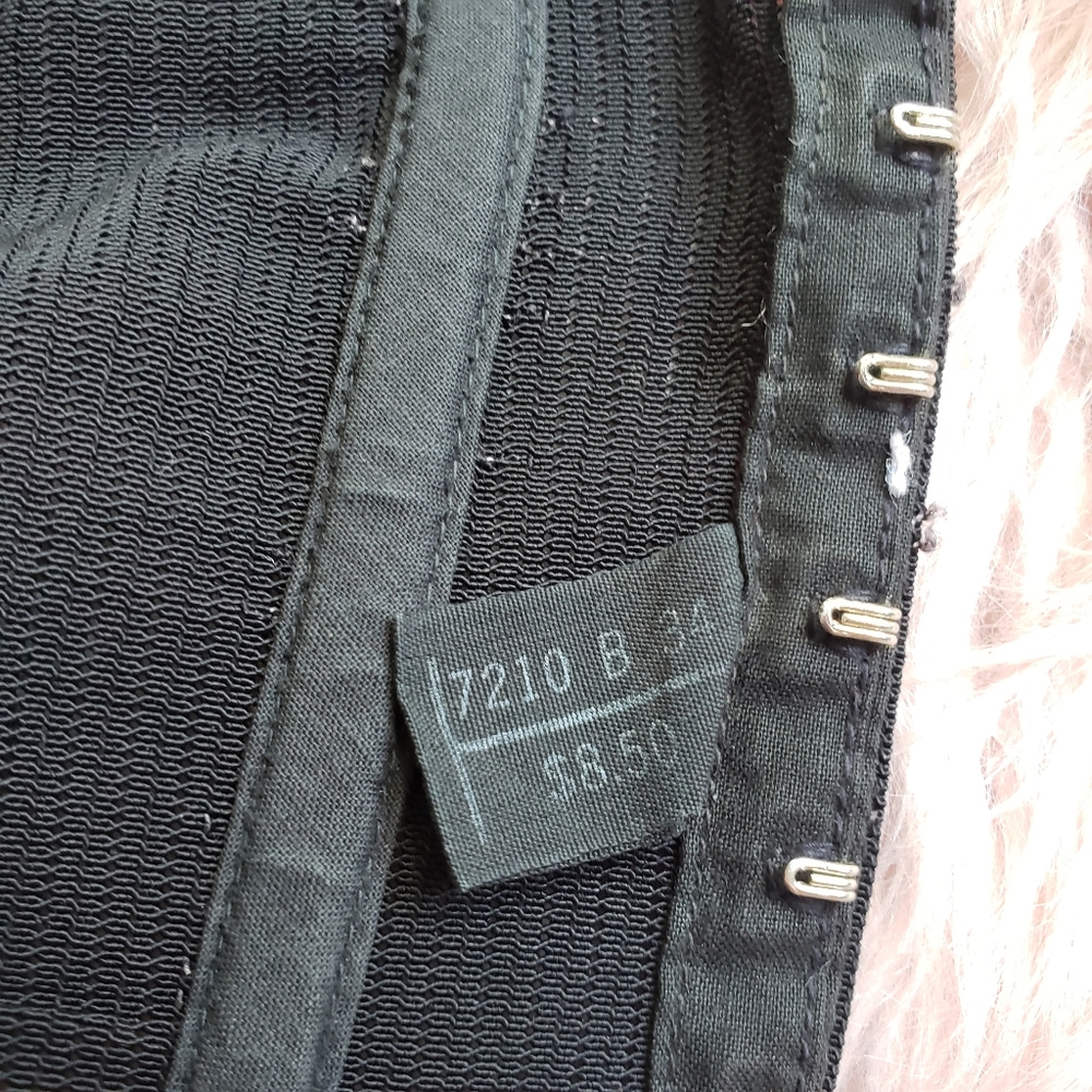 SOLD 1950s Vintage Overwire Bullet Bra Bustier - Picture 7 of 15